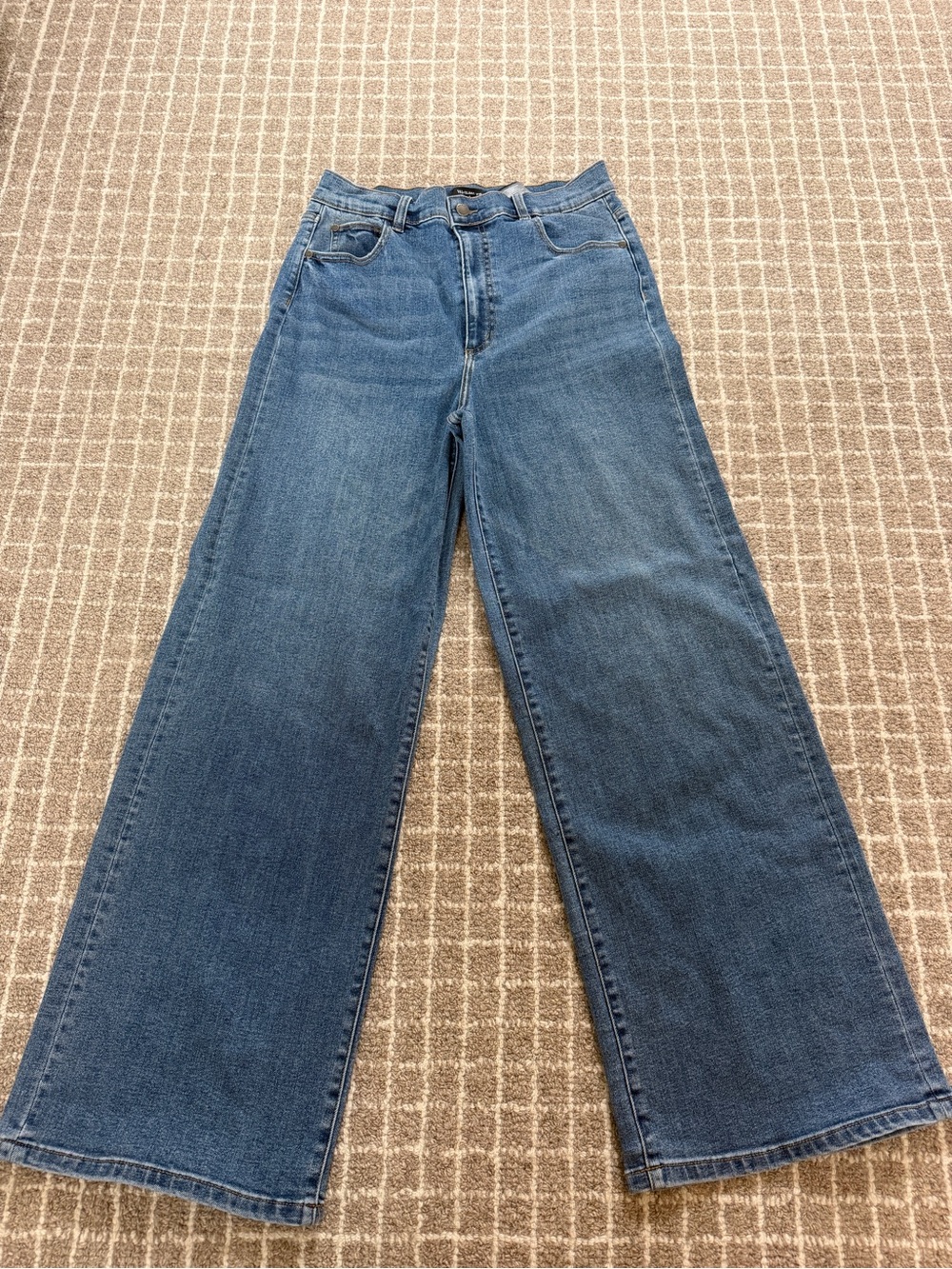 Well Worn Wide-Leg Jeans in Medium Blue Wash